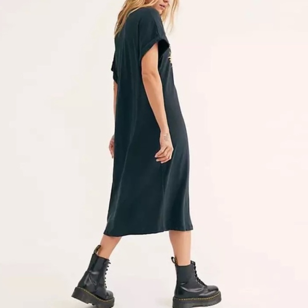 SOLD OUT Journey Revelation Black Graphic T-Shirt Dress - Picture 3 of 6